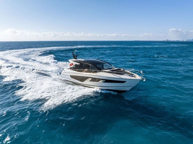 Sunseeker Predator 65 3