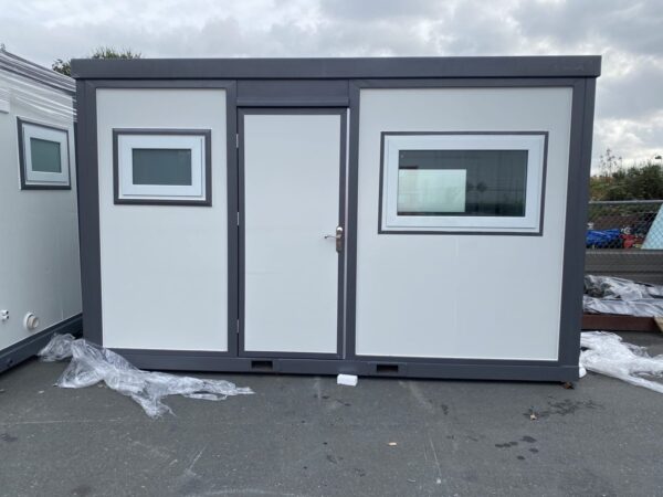 CAEL Mobile House/Portable Office/Portable Storage 13’x20′ - Image 14