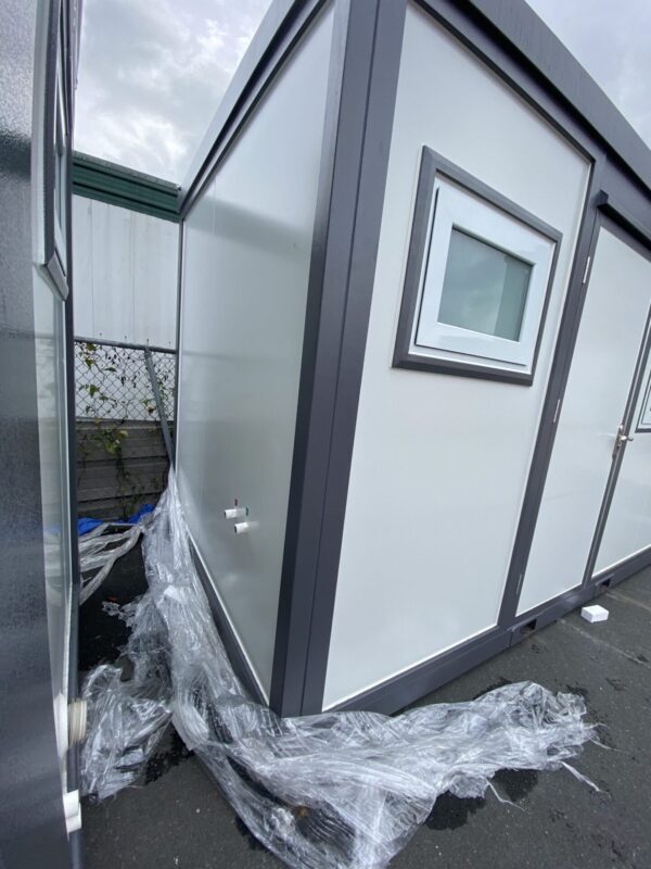 CAEL Mobile House/Portable Office/Portable Storage 13’x20′ - Image 6