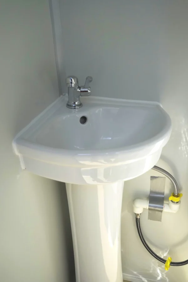 Portable Toilet with Single Closestools - Image 6