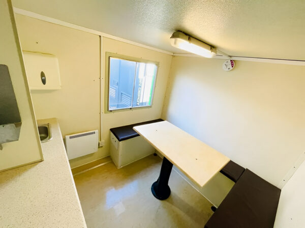 12 x 7.5ft Towable Mobile Welfare Unit With Diesel Generator - Image 3