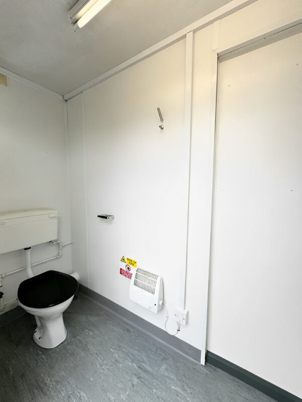 12 x 9ft Anti Vandal 2 + 1 Toilet Block - Image 9