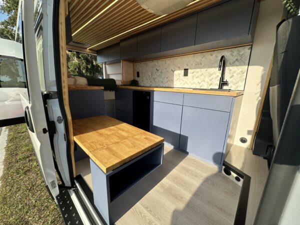 2012 Mercedes Sprinter 2WD (BEAU) - Image 22