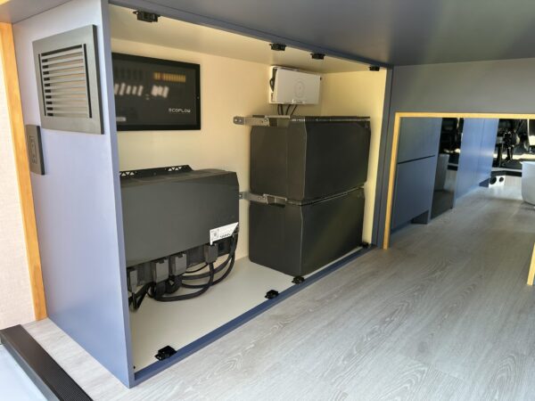 2024 Ram Promaster 3500 Extended High Roof 2WD (STORM) - Image 23