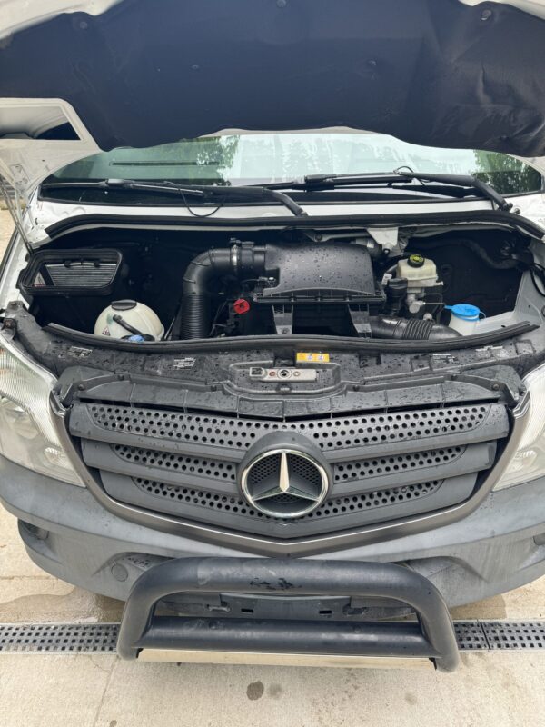 2014 Mercedes Sprinter 2WD (BAILEY) - Image 18