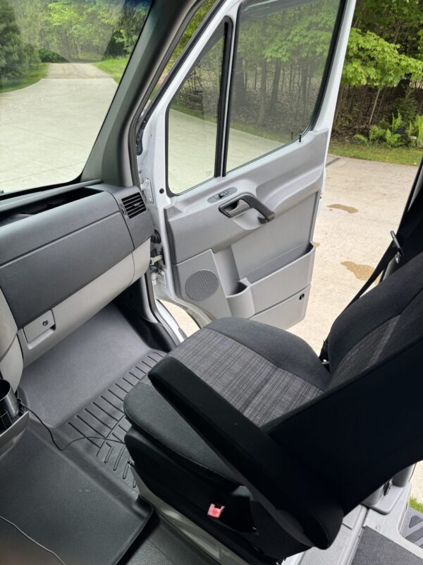 2014 Mercedes Sprinter 2WD (BAILEY) - Image 13