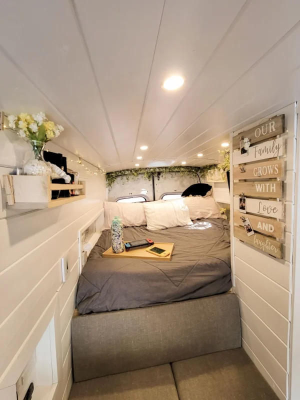 2019 Ford Transit High Roof EXT RWD With Bath (DEXTA) - Image 19