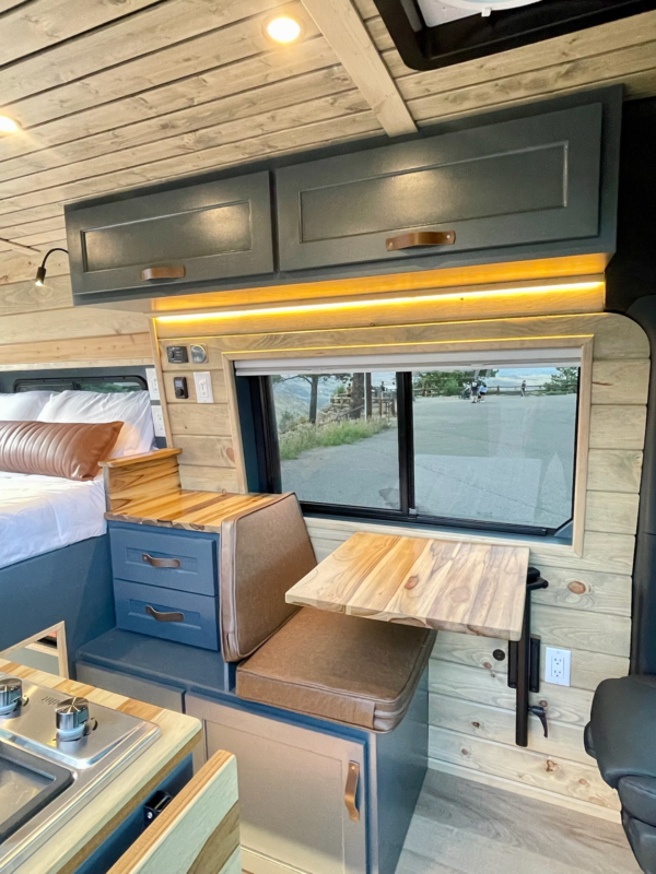 2025 Mercedes Sprinter AWD (ASPEN) - Image 10