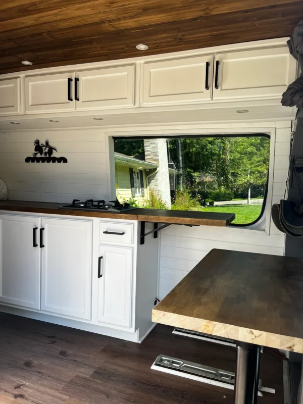2012 Mercedes Sprinter 2WD (BEAU) - Image 8