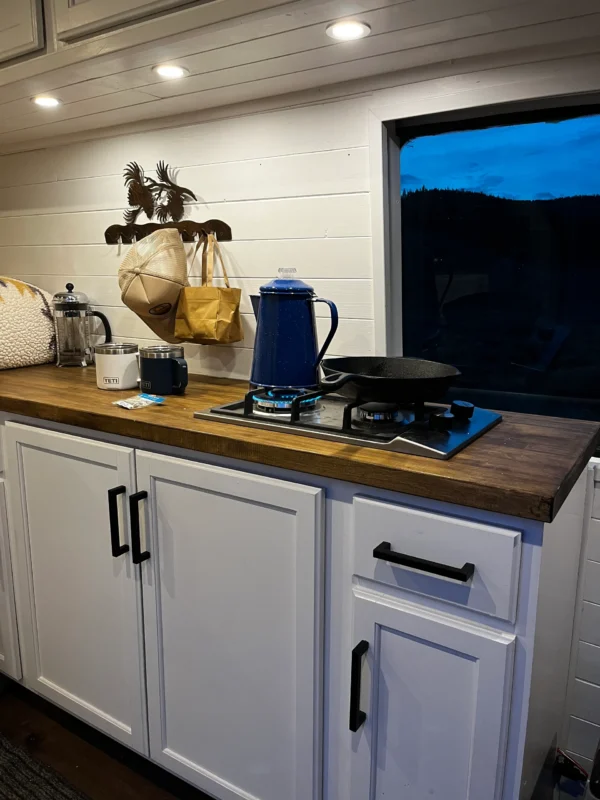 2012 Mercedes Sprinter 2WD (BEAU) - Image 18