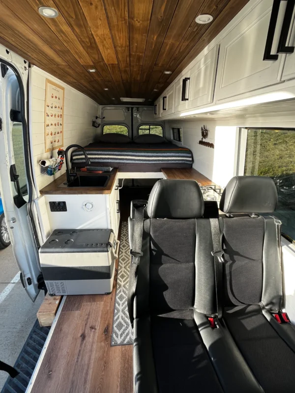 2012 Mercedes Sprinter 2WD (BEAU) - Image 17