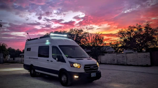 2020 Ford Transit 350 AWD USED AS NEW (BAXTER) - Image 27