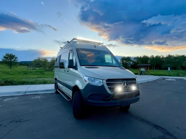 2022 Mercedez Benz 4×4 144 Home on Wheels Sprinter (BUCKEYE)