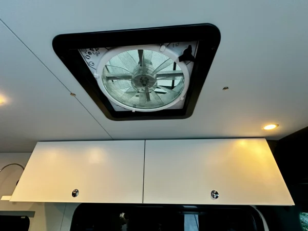 2019 Mercedes Sprinter 4×4 (SOPHIE) - Image 9